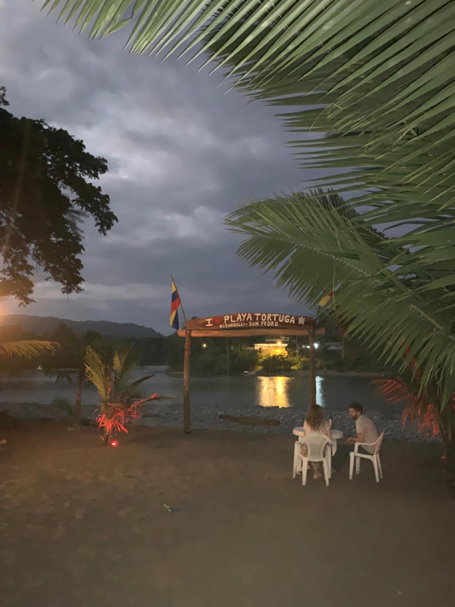 Apartament Playa Tortuga Puerto Misahuallí Zewnętrze zdjęcie